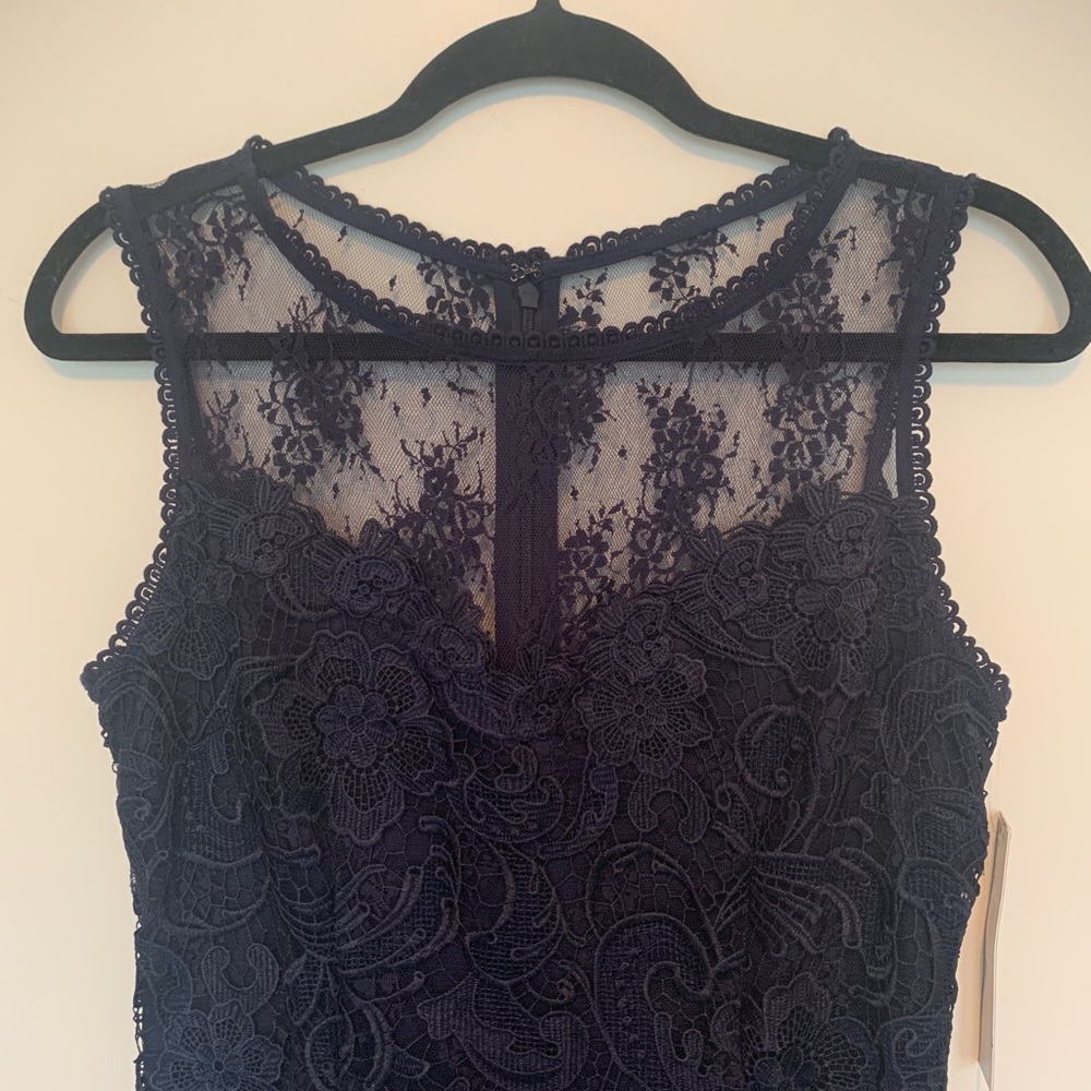 NWT Tahari Navy Illusion Sheath Dress 6 - Picture 3 of 5